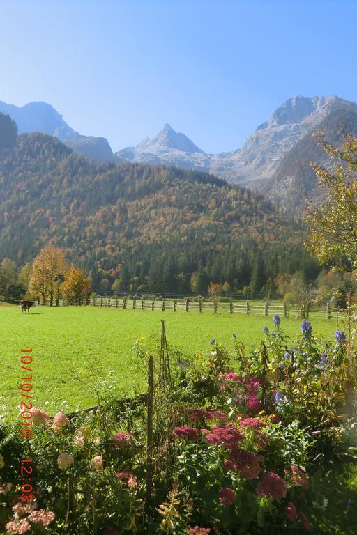 Haus Hohenwarter Hotel Lofer Quarto foto